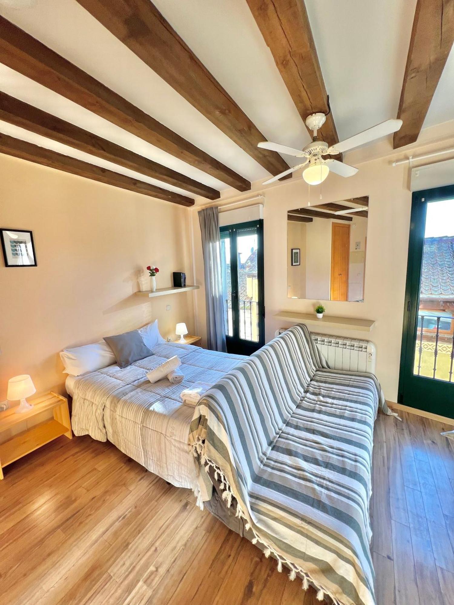 Apartamento En Plaza Mayor De Segovia Exterior foto